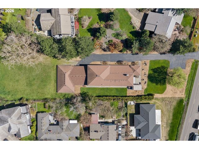 8008 Se EVERGREEN Hwy, Vancouver, WA 98664