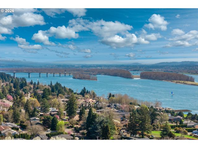 8008 Se EVERGREEN Hwy, Vancouver, WA 98664