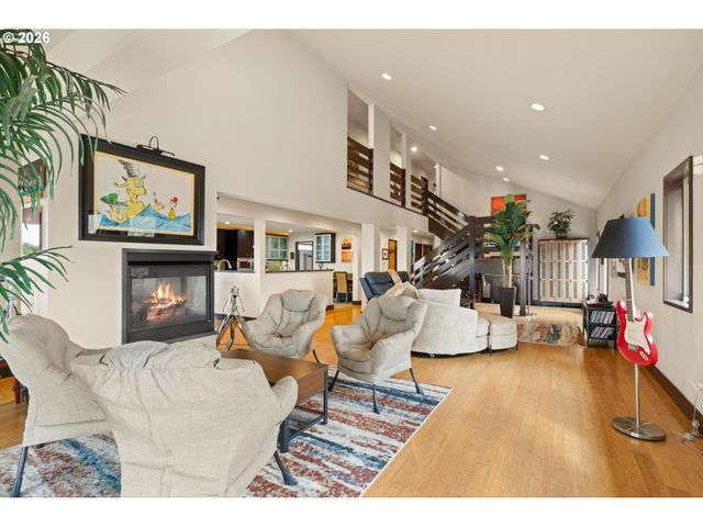 8008 Se EVERGREEN Hwy, Vancouver, WA 98664