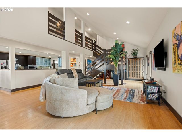 8008 Se EVERGREEN Hwy, Vancouver, WA 98664