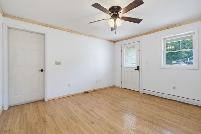 11 Highland Avenue, Antrim, NH 03440