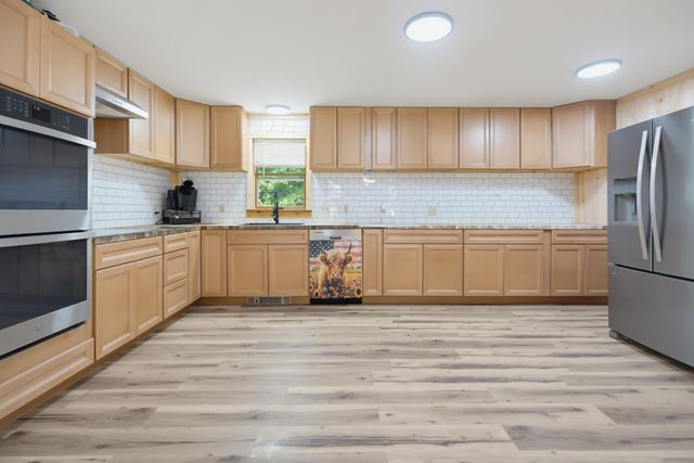 11 Highland Avenue, Antrim, NH 03440