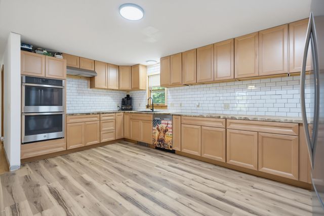 11 Highland Avenue, Antrim, NH 03440