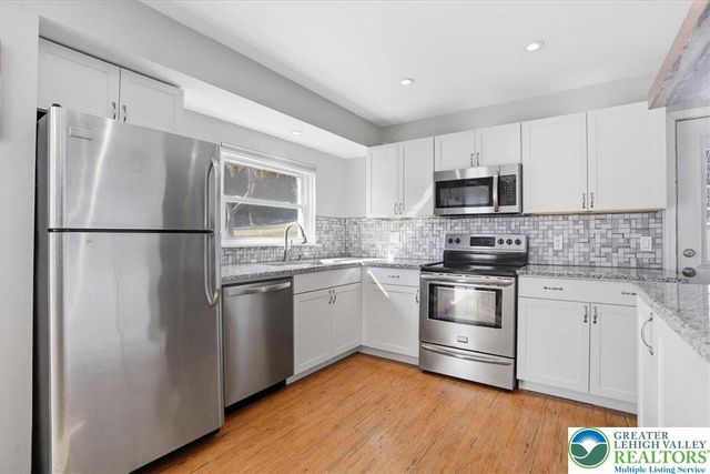 15 Flagler Street, Williams Twp, PA 18042