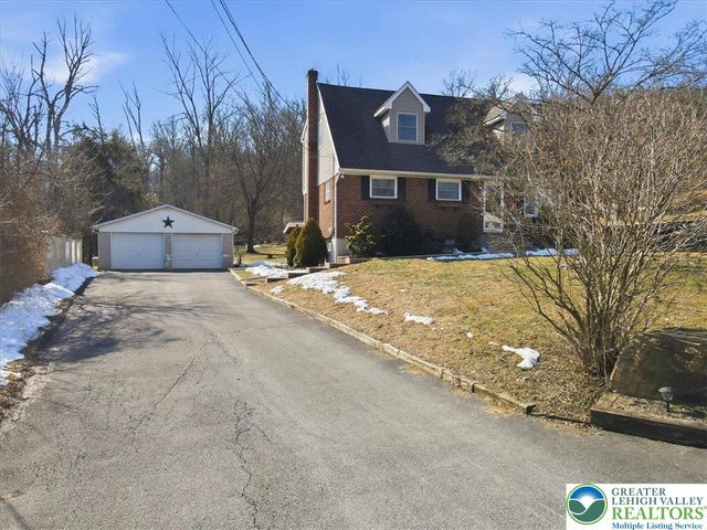 15 Flagler Street, Williams Twp, PA 18042
