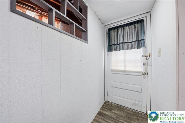 15 Flagler Street, Williams Twp, PA 18042