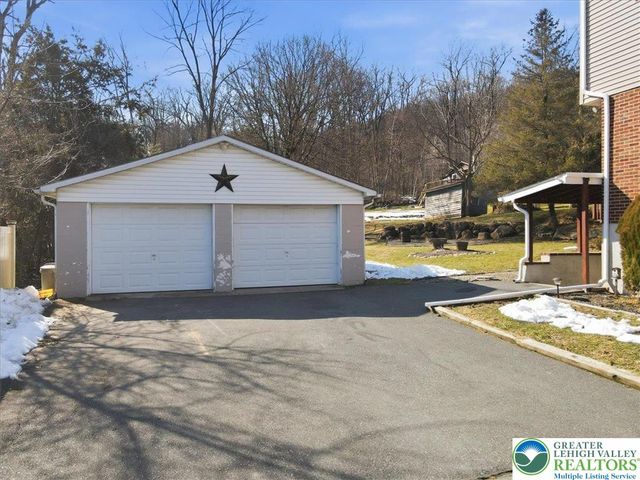 15 Flagler Street, Williams Twp, PA 18042