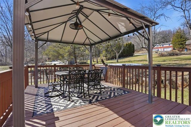 15 Flagler Street, Williams Twp, PA 18042