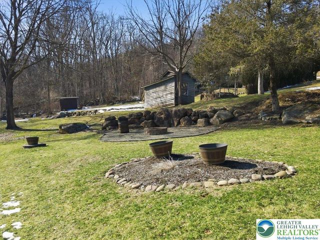 15 Flagler Street, Williams Twp, PA 18042