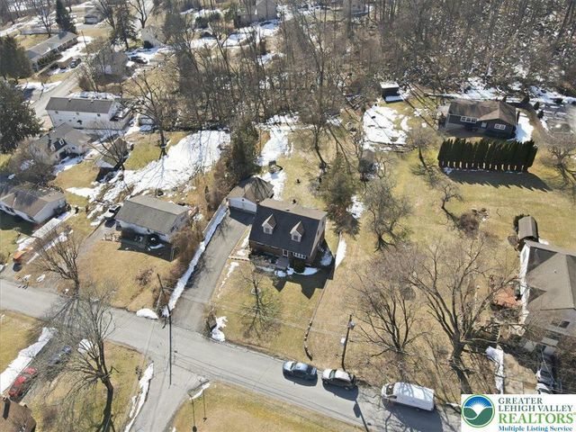 15 Flagler Street, Williams Twp, PA 18042