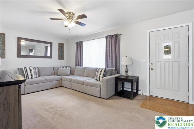 15 Flagler Street, Williams Twp, PA 18042