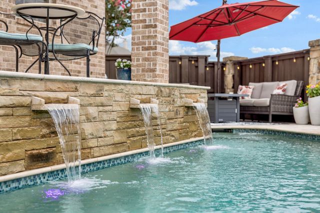 416 Grail Castle Drive, Lewisville, TX 75056