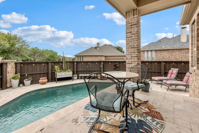 416 Grail Castle Drive, Lewisville, TX 75056
