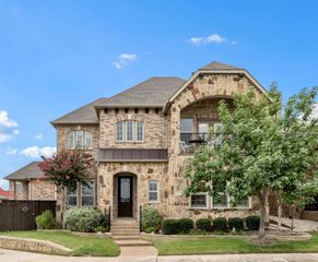 416 Grail Castle Drive, Lewisville, TX 75056