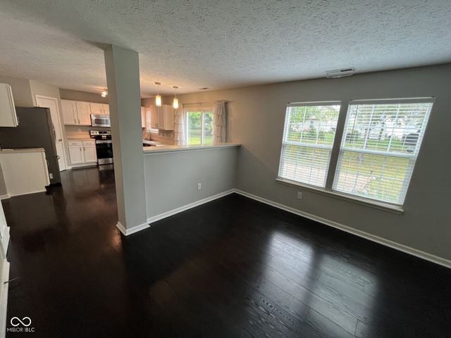1810 Tourmaline Drive, Westfield, IN 46074