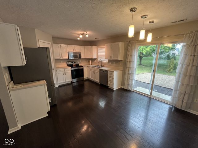1810 Tourmaline Drive, Westfield, IN 46074