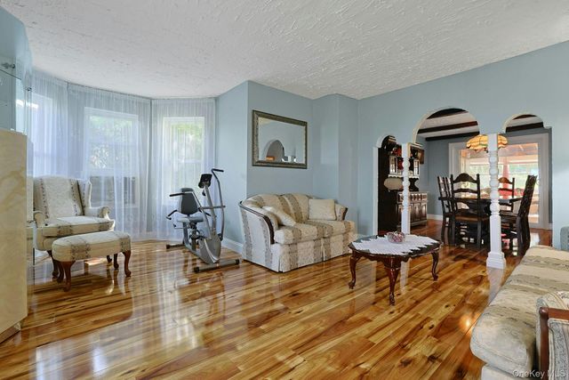 7 Rosetown Road, Tomkins Cove, NY 10986