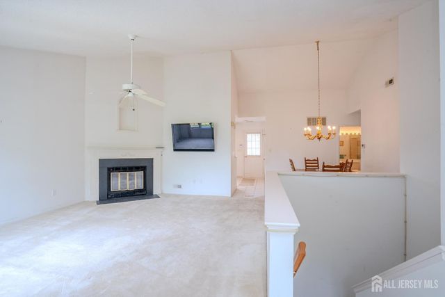 1 Rutland Lane F, Monroe, NJ 08831
