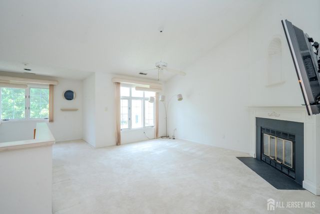 1 Rutland Lane F, Monroe, NJ 08831