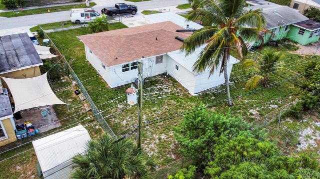 133 NW 14th Avenue, Boynton Beach, FL 33437