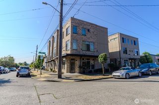 8119 Stone Avenue N, Seattle, WA 98103