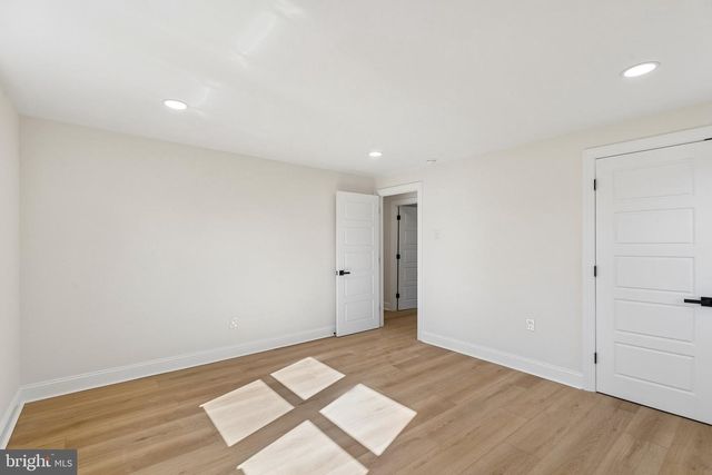 77 LENAPE DR, Doylestown, PA 18901