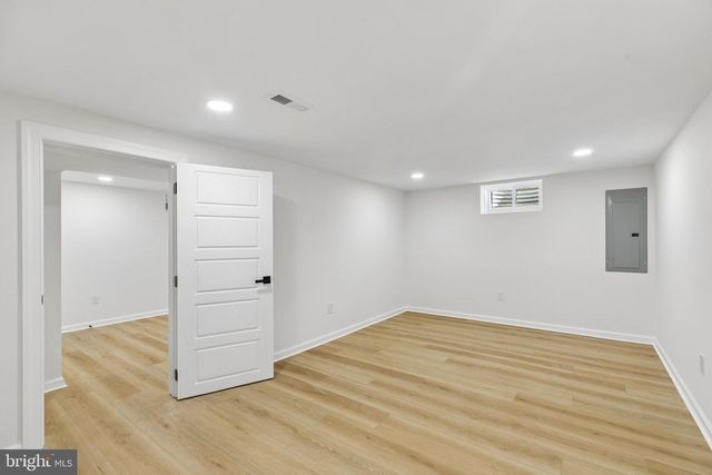 77 LENAPE DR, Doylestown, PA 18901