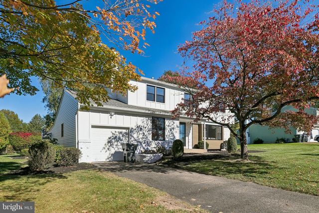 77 LENAPE DR, Doylestown, PA 18901