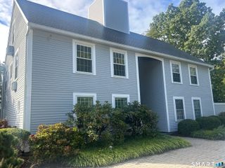 9 River Colony 9, Guilford, CT 06437