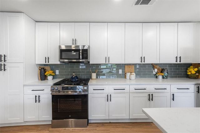 6025 Oakdale Road SE, Mableton, GA 30126