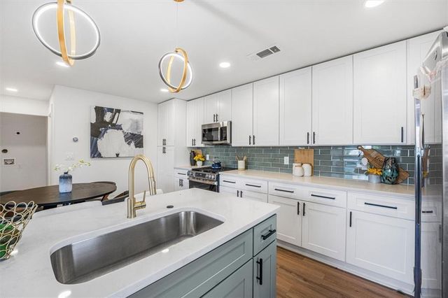 6025 Oakdale Road SE, Mableton, GA 30126