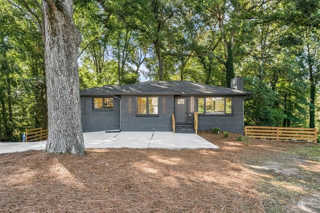 6025 Oakdale Road SE, Mableton, GA 30126