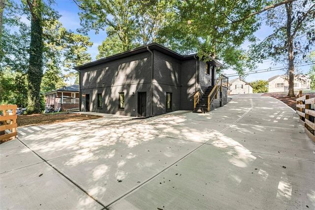 6025 Oakdale Road SE, Mableton, GA 30126