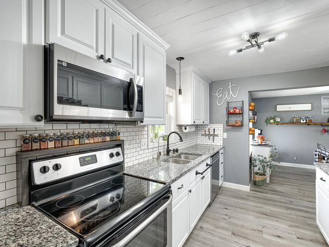 602 82nd Avenue NE, Spring Lake Park, MN 55432