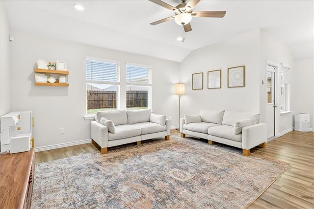 7225 Star Gazer Dr, Corpus Christi, TX 78414