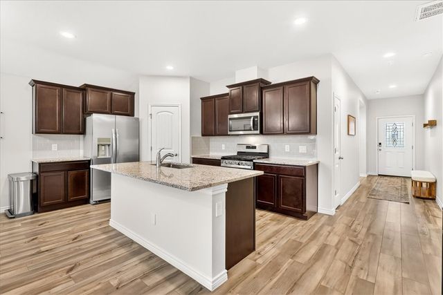 7225 Star Gazer Dr, Corpus Christi, TX 78414
