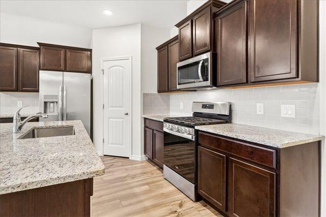 7225 Star Gazer Dr, Corpus Christi, TX 78414
