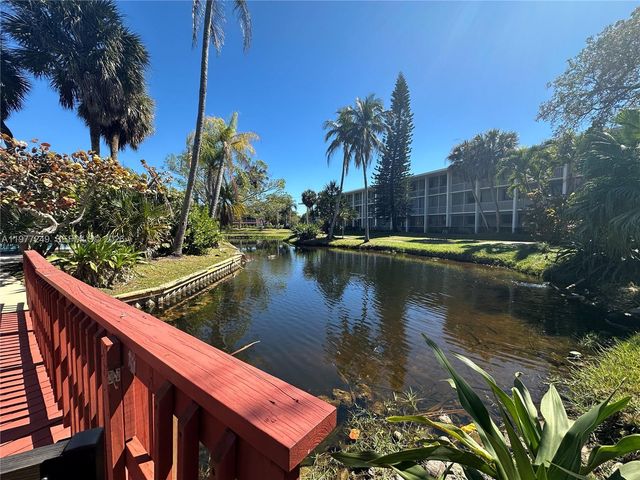 777 SE 2nd Avenue 307, Deerfield Beach, FL 33441