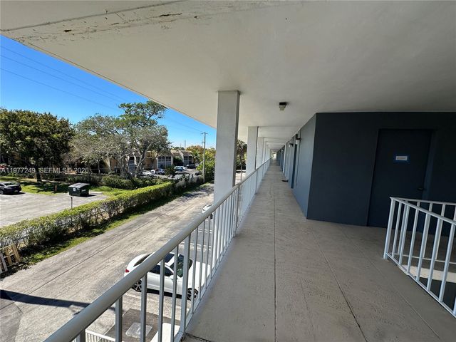 777 SE 2nd Avenue 307, Deerfield Beach, FL 33441