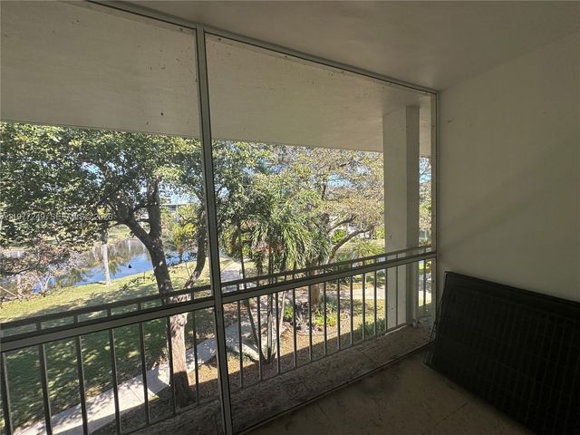 777 SE 2nd Avenue 307, Deerfield Beach, FL 33441