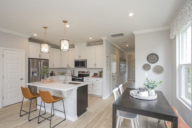 5050 Dayflower Drive, Hermitage, TN 37076