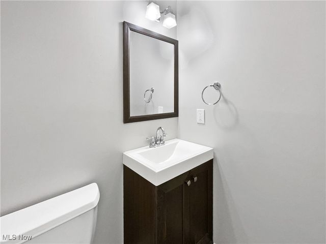 6305 Christman Drive, North Olmsted, OH 44070