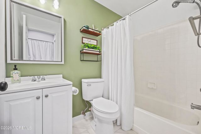 710 Ivy Court, Jackson, NJ 08527