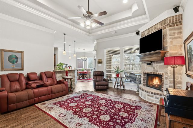 140 Flying Diamond Drive, Springtown, TX 76082