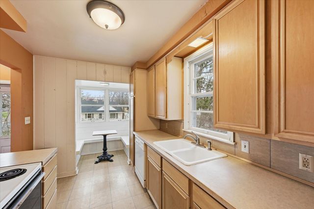 1601 Maryland Avenue S, Saint Louis Park, MN 55426