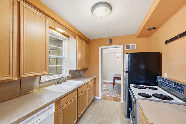 1601 Maryland Avenue S, Saint Louis Park, MN 55426