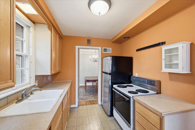 1601 Maryland Avenue S, Saint Louis Park, MN 55426