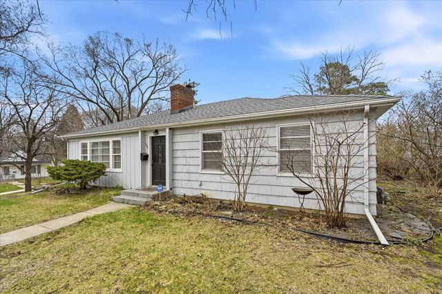 1601 Maryland Avenue S, Saint Louis Park, MN 55426