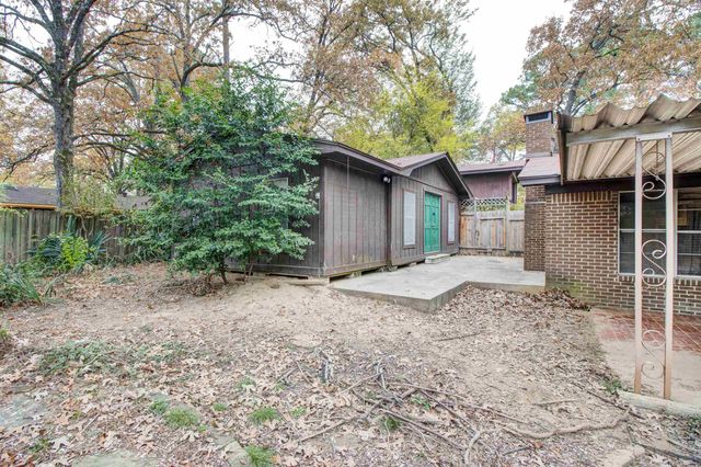 2813 Teakwood Dr., Longview, TX 75605