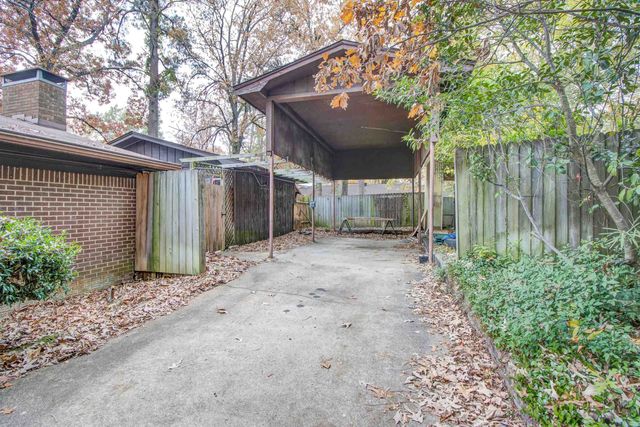 2813 Teakwood Dr., Longview, TX 75605